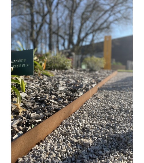 Fixations pour bordures en acier corten