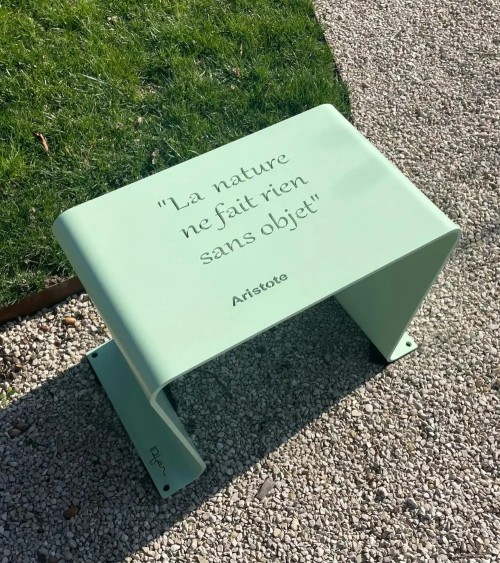 Tabouret haut de gamme en métal design - Urbansteel - IDfer
