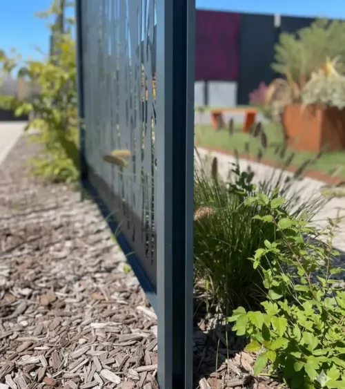 Poteau aluminium brise-vue | Clôture design – IDfer