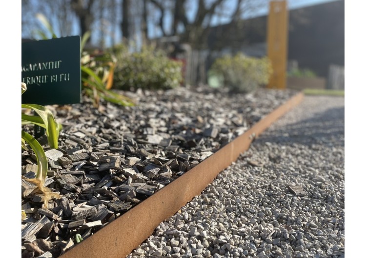 Comment installer des bordures en acier corten dans votre jardin ? Comment installer des bordures en acier corten dans votre jardin ?