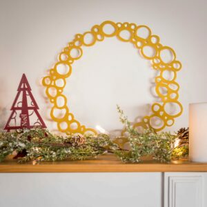 Couronne de Noël à suspendre ou à poser Couronne de Noël à suspendre ou à poser