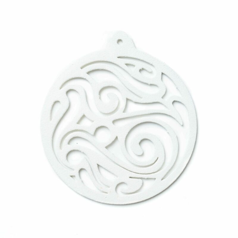 Boules de Noël en métal design blanc métallisé Boules de Noël en métal design blanc métallisé