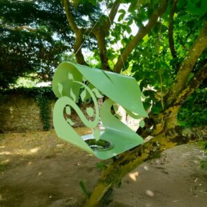 abri oiseaux design en métal à suspendre abri oiseaux design en métal à suspendre