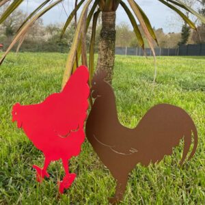 Poule en métal Poule en métal